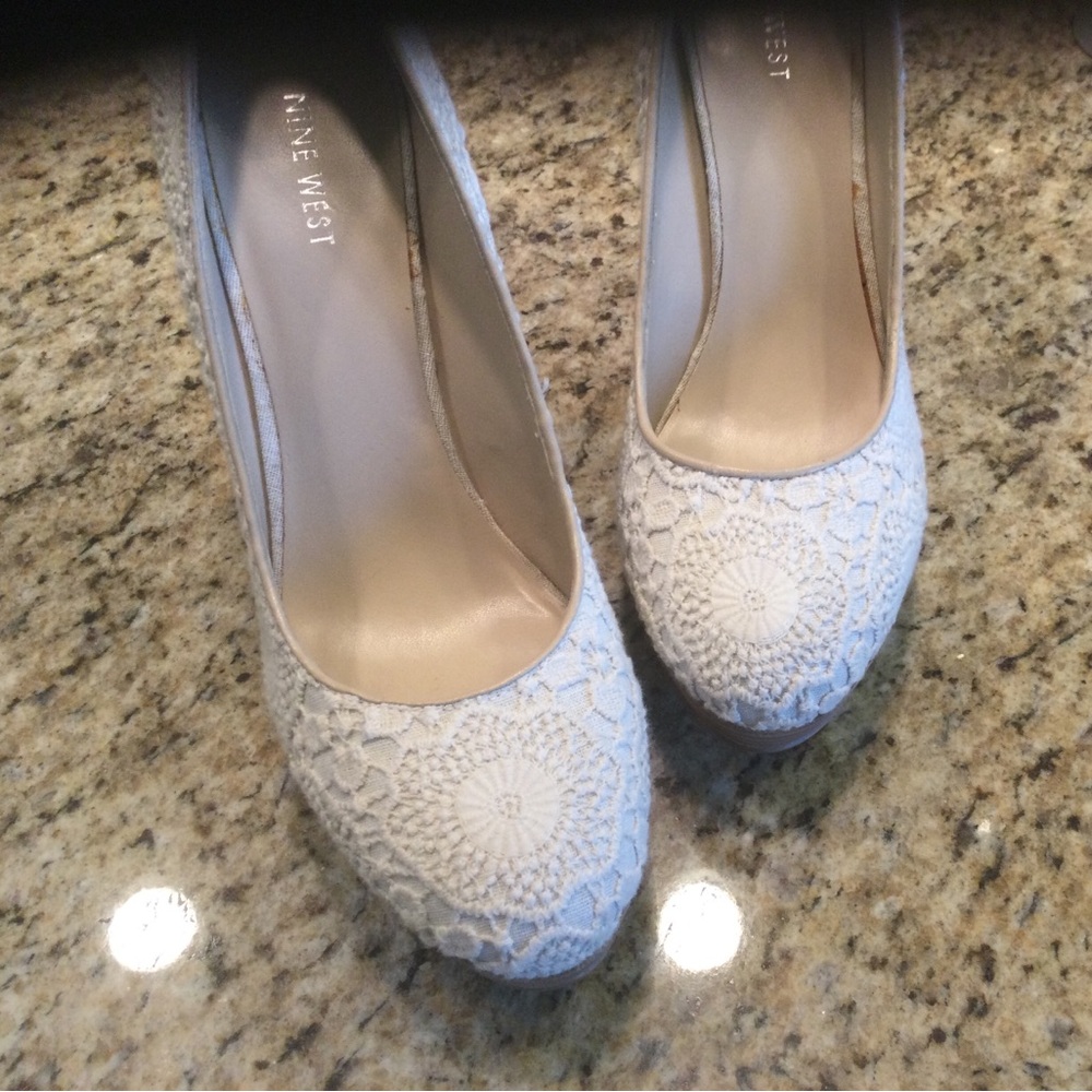 Beige and wood platform heels